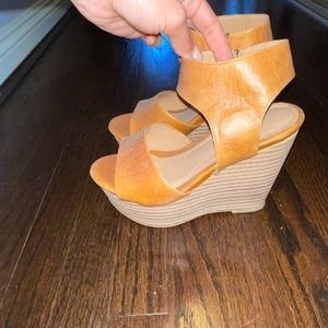 LF dark brown side zip platform size 6 WORN ONCE